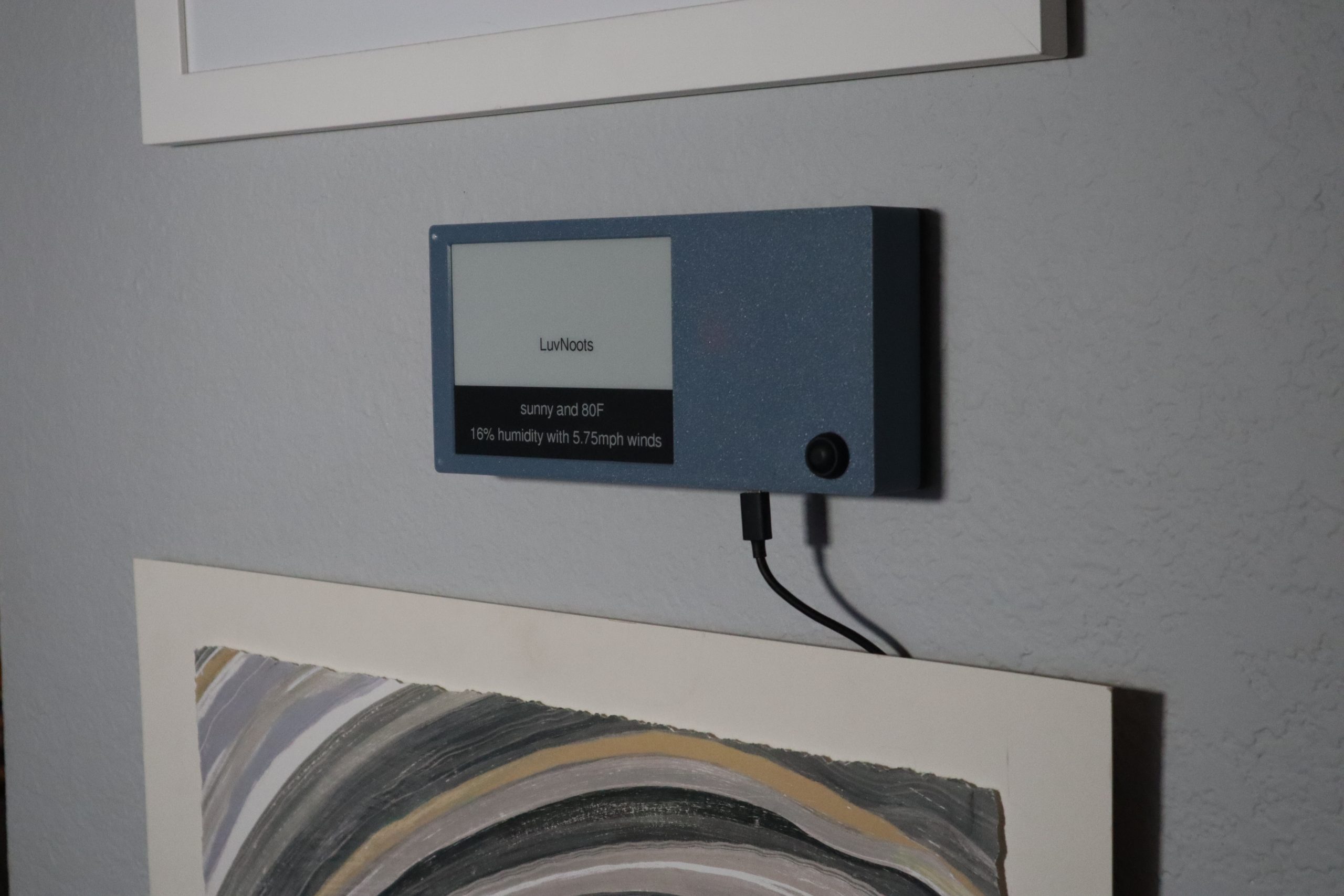 LuvNoots: Wall-Mounted ePaper SMS Display